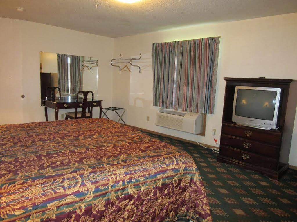 Western Holiday Motel Wichita Exterior foto